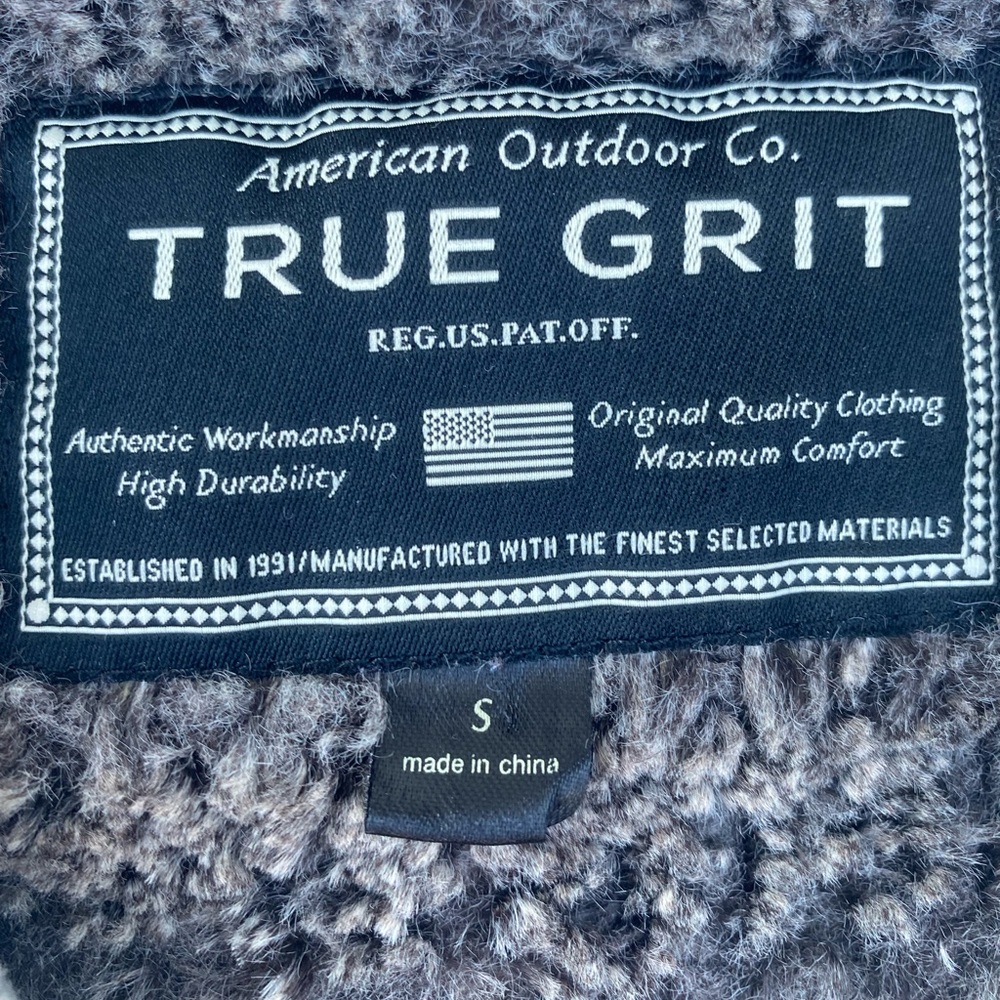 True Grit pullover - Picture 3 of 4